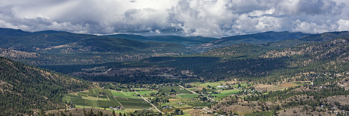 orchards-vineyards-and-farmland-from-giants-head-mountain-near-summerland-birtish-columbia-canada-on-a-summer-day